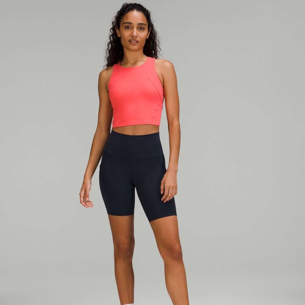Lululemon Wunder Train High-Rise Short with Pockets 8" Size 4